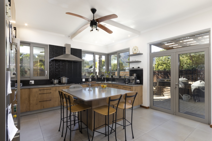 14 Bedroom Property for Sale in Die Boord Western Cape